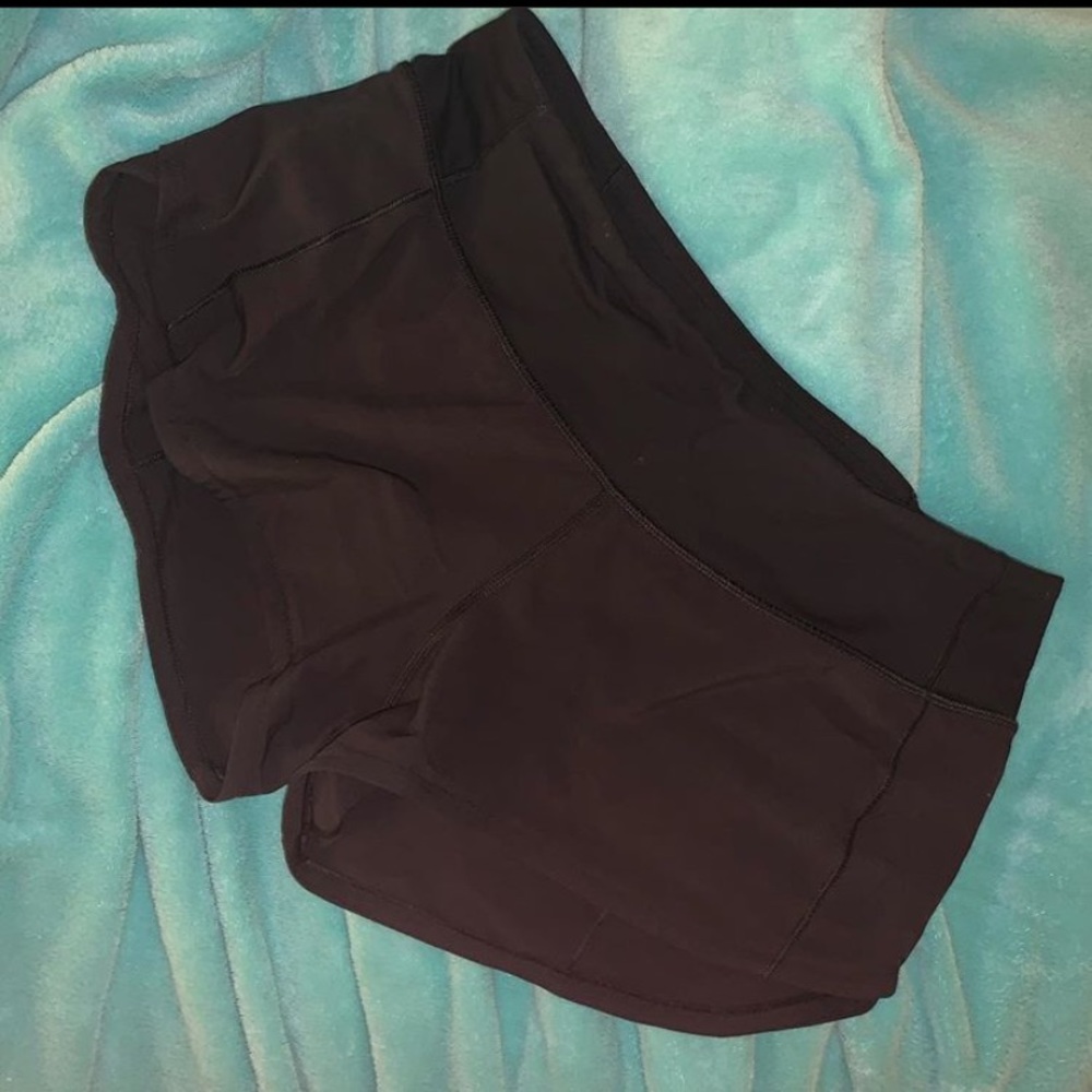 lululemon shorts. size 4. black. worn maybe once